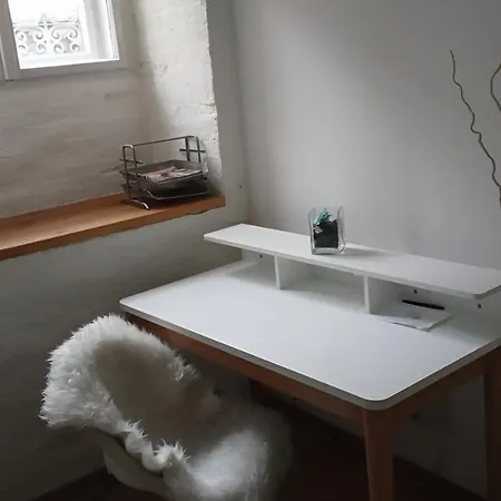 Cute Old Town Location Cozy Apartment *